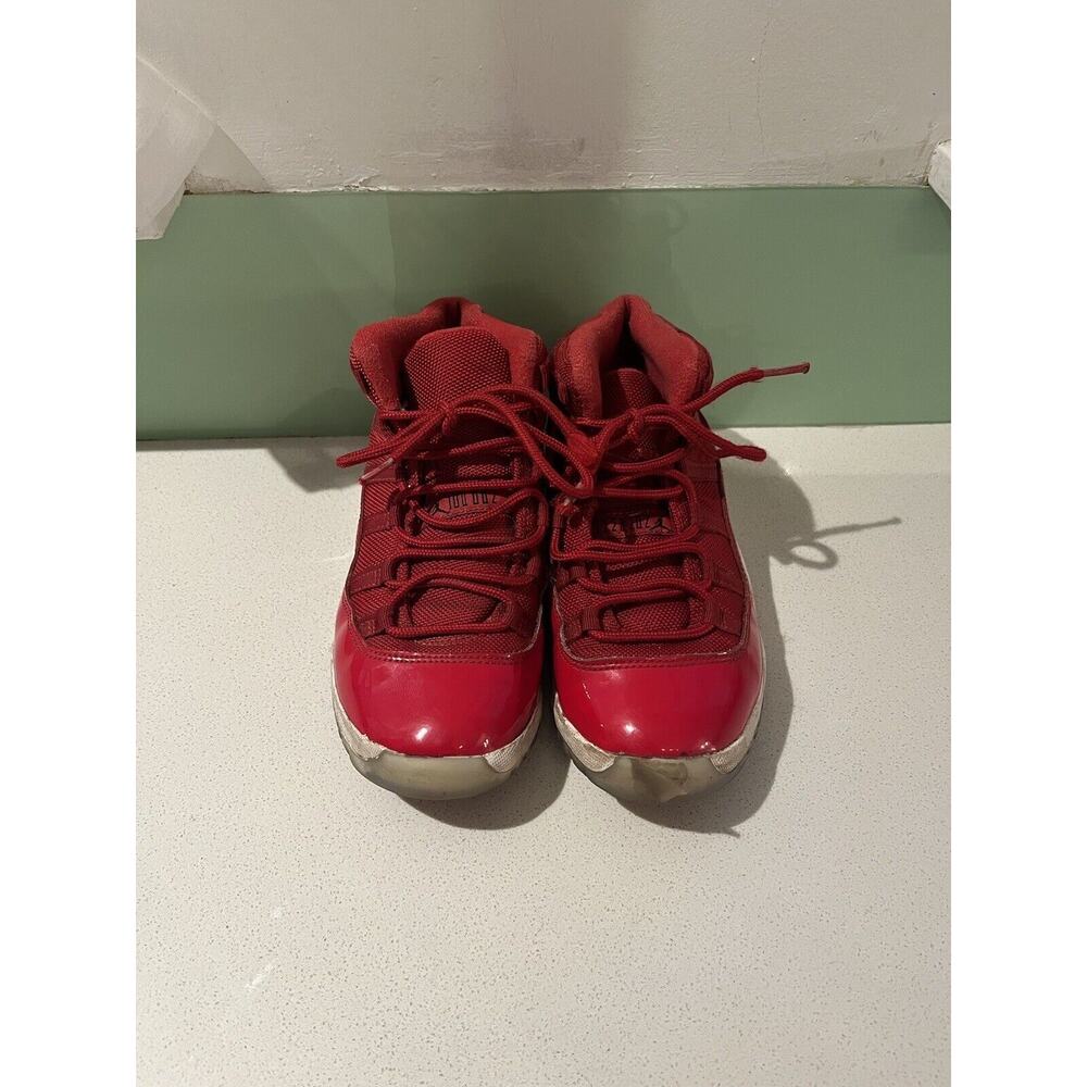 Air Jordan 11 Retro Nike Win Like 96 Gym Red Shoes 378039-623 Youth Size 3Y